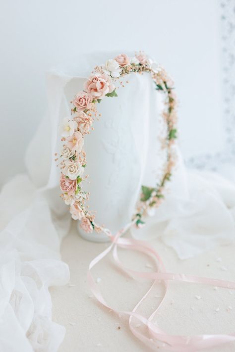 Dried flower crown with baby's breath and dusty rose flowers. Bridal headpiece, flower hair wreath, fairy crown, blush pink wedding headband Pink Rose Crown, Flower Crown Aesthetic, Fairy Hairstyles, Dusty Rose Flowers, Dried Flower Crown, Flower Wreath Hair, Headpiece Flower, Crown Aesthetic, Blush Pink Wedding