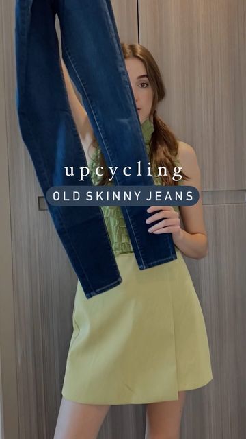 Adding Fabric To Jeans, Upsize Jeans Diy, How To Widen Jeans Leg, How To Alter Jeans, Jeans Transformation Ideas, Upcycle Clothes Refashioning, Jean Hacks, Jean Refashion, Turn Up Jeans