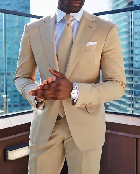 Suits Groomsmen, Groom Tuxedo Wedding, Wedding Dress Suit, Groom Wedding Dress, Beige Wedding, Beige Suits, Slim Fit Tuxedo, Groom Tuxedo, Slim Fit Jackets