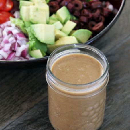 Kitchen Sink Chopped Salad with Creamy Balsamic Dressing Kitchen Sink Salad, Chopped Salad Dressing, Balsamic Dressing Recipe, Creamy Balsamic Dressing, Bottle Dressing, Healthy Sauces, Chopped Salad Recipes, Pasta Salad Dressing, Salad Recipes Video