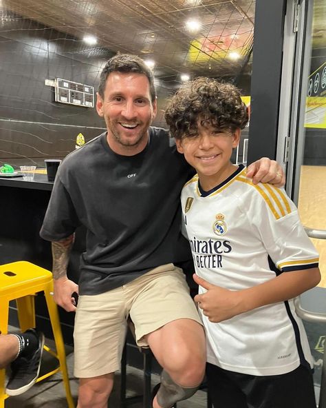 Madrid Instagram, Taking A Picture, Fc Dallas, Pep Guardiola, Leo Messi, Us Open, Lionel Messi, Cristiano Ronaldo, Real Madrid