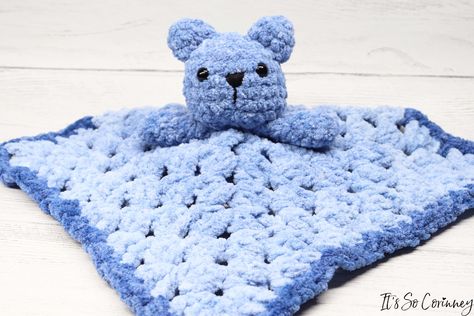 Looking to make a super cute baby gift? Then look no further! This easy crochet bear lovey is the perfect baby shower gift! Crochet Bear Lovey, Baby Lovie, Crochet Lovey Free Pattern, Bear Lovey, Bernat Baby Blanket Yarn, Crochet Leaf, Bernat Baby Blanket, Single Crochet Decrease, Crochet Leaf Patterns