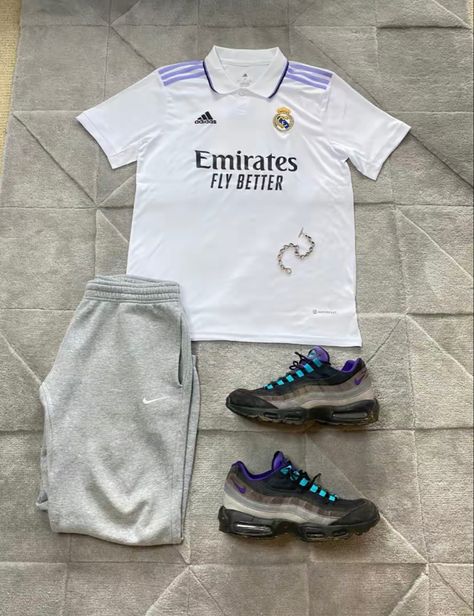 France Jersey Outfit, Madrid Jersey Outfit, Real Madrid Jersey Outfit, Madrid Outfits, Real Madrid Jersey, Bloke Core, Madrid Jersey, Football Jersey Outfit, Vintage Football Shirts