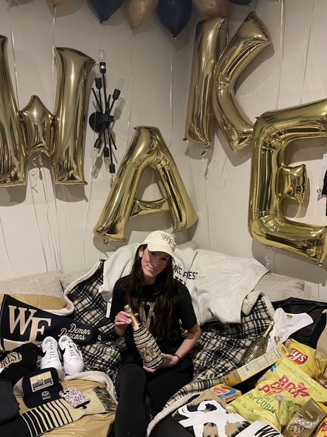 wake forest college commitment Wake Forest Bed Party, Wake Forest University Aesthetic, College Bed Party, College Bed, Bed Party, College Bedding, Wake Forest University, Forest Aesthetic, Decorating Party