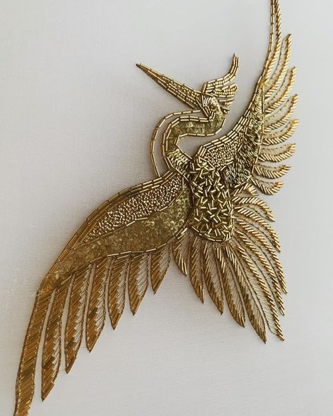 IBY LIPPOLD - Embroidery on Instagram: “Embroidery in progress #luneville #embroidery #sticken #savoirfaire #broderie #slowfashion #hautecouture #hautecoutureembroidery…” Golden Embroidery Design, Western Embroidery Designs, Bird Embroidery Designs, Wings Embroidery, Indian Embroidery Designs, Bird Embroidery Pattern, Butterfly Cross Stitch Pattern, Goldwork Embroidery, Zardosi Embroidery