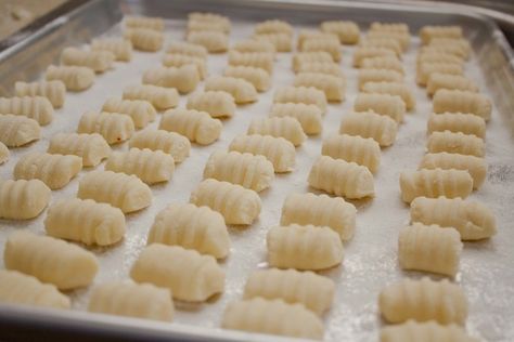 Gluten Free Potato Gnocci - Mmmm. Gnocci. Good instructions, worked quite well. Very delicious. Gluten Free Gnocchi, Potato Gnocchi, Gluten Free Potatoes, Gluten Free Living, Gnocchi Recipes, Gf Recipes, Serious Eats, Gluten Free Pasta, Foods With Gluten