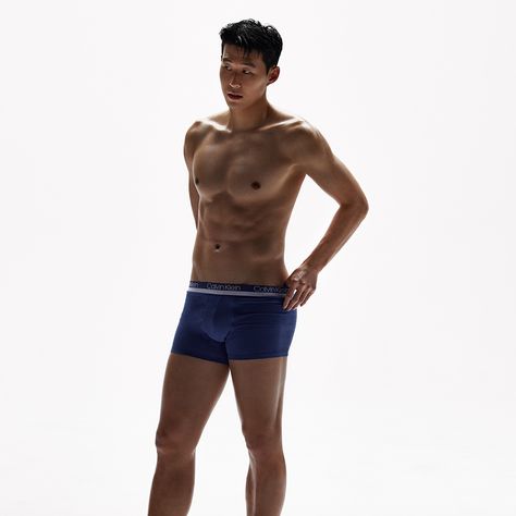 Jeans Spring 2023, Hm Son, Asian Guy, Son Heung Min, Men Abs, Handsome Asian Men, Hot Asian Men, Cute Asian Guys, Shirtless Men