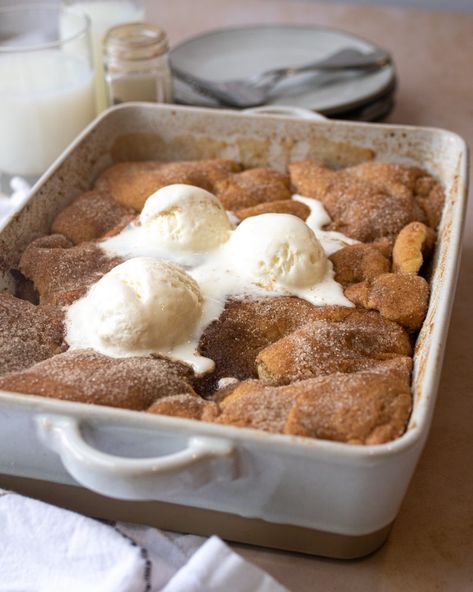 Thanksgiving Baking Recipes, Snickerdoodle Apple Cobbler, Ultimate Cookie Recipe, Apple Cobbler Recipe, Thanksgiving Baking, Snickerdoodle Cookie, Cookie Toppings, Apple Cobbler, Browned Butter