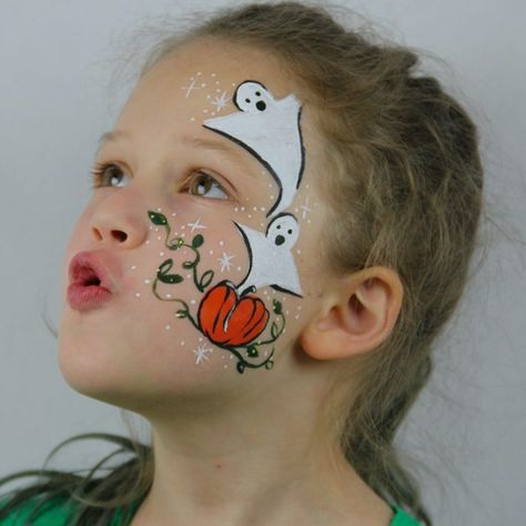 100 Face Paint Ideas | Snazaroo (US) Easy Halloween Facepainting, Pumpkin Faces Painting Ideas, Face Paint Kids Halloween, Spooky Face Paint Easy, Easy Face Painting Halloween, Quick Halloween Face Paint Ideas, Toddler Halloween Face Paint, Halloween Face Paint Kids Easy, Face Paint Beginners