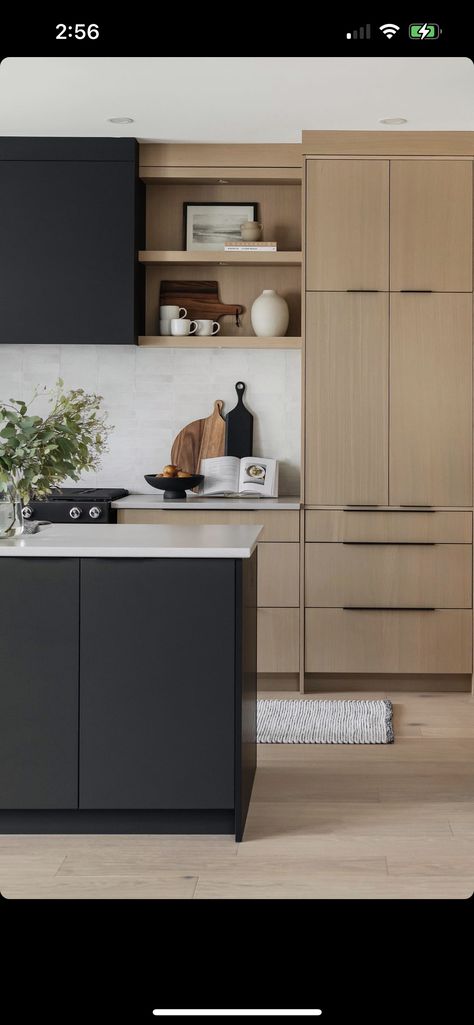 Black And Wood Kitchen Cabinets, Kitchen Combos, Tattoo Home, Flat Cabinets, Charcoal Kitchen, Front Yard Ideas, Inspiration Wall Art, Scandinavian Cabin, Aesthetic Door