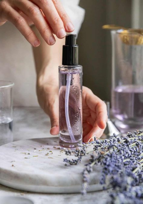 Lavender Floral Water Homemade Lavender Perfume, Lavender Perfume Diy, Facial Spray Diy, Bath Styling, Diy Face Mist, Lavender Products, Lavender Perfume, Fragrance Photography, Hippie Living