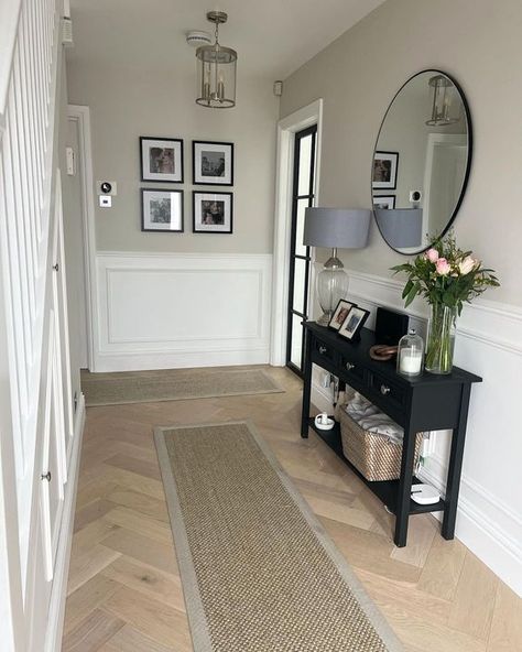 Adding wall panelling to your walls is a simple way to update the look of your home. I have 10 simple ways to improve your home in my latest post. Bungalow Hallway Ideas, Hall Ways Ideas, Stairs And Hallway Ideas, Hallway Paint Colors, Entrance Hall Decor, Hallway Paint, Hallway Colours, Hallway Inspiration, Narrow Hallway Decorating