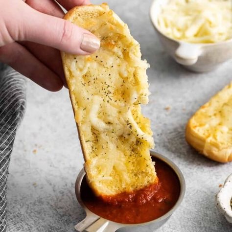 Easy Italian Dunkers - The Cheese Knees Italian Dunkers Recipe, Italian Dunkers, Italian Cheese, Easy Italian, Bon Appetite, Cheese Bread, Garlic Butter, Mozzarella Cheese, Bon Appetit