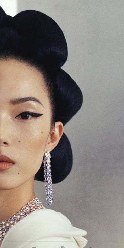 Leslie Zhang, Make Up And Hair Ideas, Xiao Wen Ju, Hair Affair, Face Reference, Make Up Inspo, Makeup Goals, American Dream, Creative Makeup