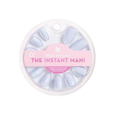 Meet the realest-looking fake nails you've ever seen. The Instant Mani by Olive & June are press-on nails that come in 21 sizes (the most ever!) with the realest-looking fit. Each package contains 42 total nails and everything you need for a perfect press-on mani at home. Straight from the salon, better than gel. Lasts up to 14 days thanks to non-toxic and non-damaging glue. Fake nails never looked so real. Long Nail Beds, Olive June, College Beauty, Acrylic Glue, Ootd Instagram, Olive And June, Easter Toys, Nails Blue, So Real