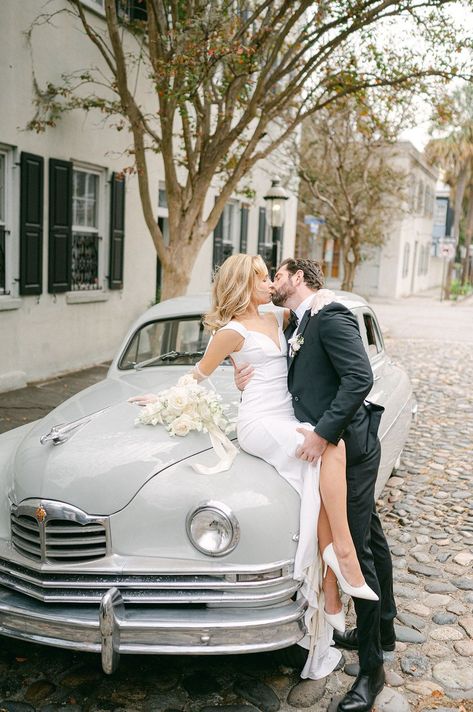 A classic car is the perfect way to elevate your luxury wedding, and this couple’s chic Charleston celebration did just that. Get inspired by these classy bride and groom portraits featuring a vintage car. See more vintage car wedding photos and wedding photo ideas on the blog at sarahwoodsphoto.com! Classy Bride And Groom, Car Wedding Photos, Marilyn Monroe Wedding, Wedding Photography Poses Unique, Classic Car Wedding, Classic Romantic Wedding, Car Wedding, Vintage Car Wedding, Bride Groom Photos