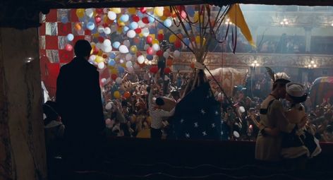 Phantom Thread, Paul Thomas Anderson, Thomas Anderson, Director Of Photography, Cool Poses, Film Stills, Movies Showing, Cinematography, Photography Poses