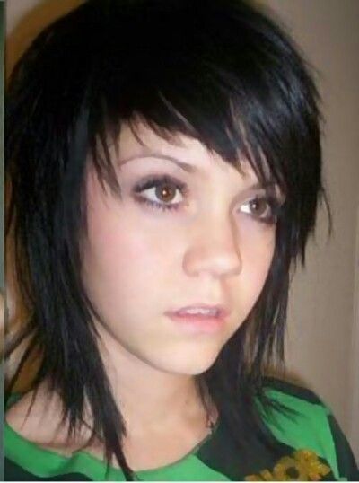 Uneven side bangs. Short Emo Haircuts, Short Emo Hair, Emo Haircuts, Emo Hairstyles, Hipster Hairstyles, Short Scene Hair, Emo Girl Hairstyles, Emo Scene Hair, Haircut Pictures