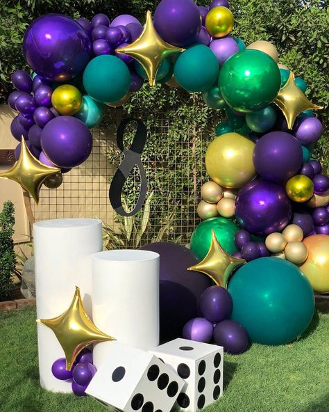 College Grad Party Decor, Disco Ball Balloons, Ball Balloons, 90s Disco, Neon Birthday, Balloon Chain, Metallic Balloons, Balloon Kit, Blue Green Gold