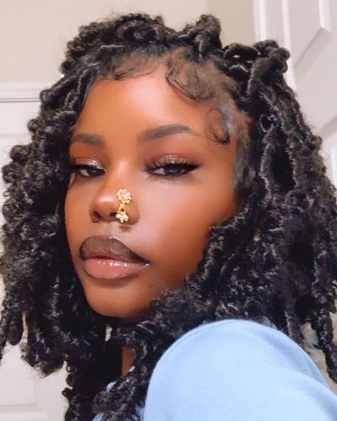 Cute Nose Piercings, Cute Piercings, Locs Hairstyles, Baddie Hairstyles, Faux Locs, Black Girls Hairstyles, Nose Piercing, Aesthetic Hair, Protective Hairstyles