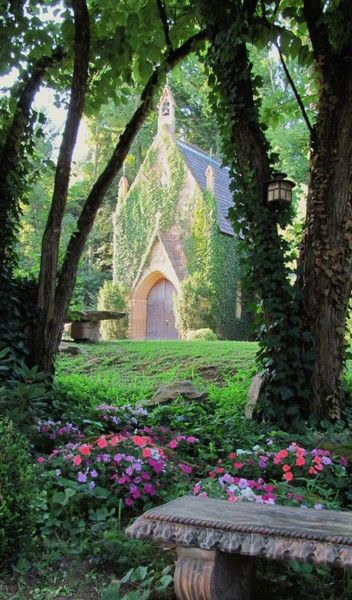 Bell Gable, Fayetteville, Arkansas  photo via peggy                                                                                                                                                                                 More Old Country Churches, Country Churches, Take Me To Church, Beautiful Churches, Country Church, Old Churches, Cathedral Church, Places Of Worship, Church Building