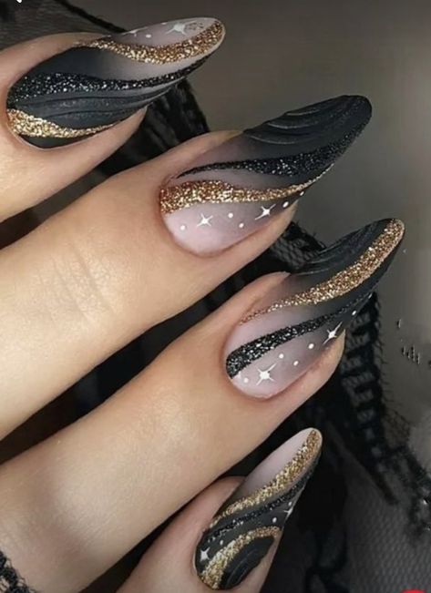 Black Gold And White Nails, Black White Gold Nails, Black And Golden Nails, Nail Art New Years, Gold Stiletto Nails, White Nails With Gold, Black Gold Nails, Elegant Touch Nails, Fancy Nail Art