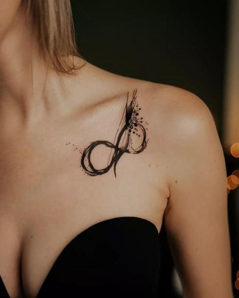 50 Cute Clavicle Tattoos for Women | Art and Design Cover Up Infinity Tattoos For Women, Clavicle Tattoos For Women Ideas, Collarbone Tattoo Ideas For Women, Eternity Tattoo Ideas, Clavicle Tattoos For Women, Clavicle Tattoos, Infinity Tattoo Ideas, Eternity Tattoo, Tattoo Collarbone