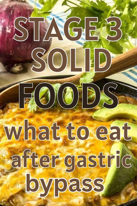 The phase 3 diet after gastric bypass usually includes solid foods and should be introduced gradually. Here's what to eat for breakfast, lunch and dinner during the stage 3 solid foods phase after gastric sleeve. Gastric Meal Plan, Gastric Bypass Before And After Meals, Single Serving Bariatric Recipes, Gastric Bypass Food Ideas, Post Gastric Bypass Diet, Bariatric Food Recipes, Food After Gastric Surgery, After Gastric Bypass Recipes, High Protein Gastric Bypass Recipes