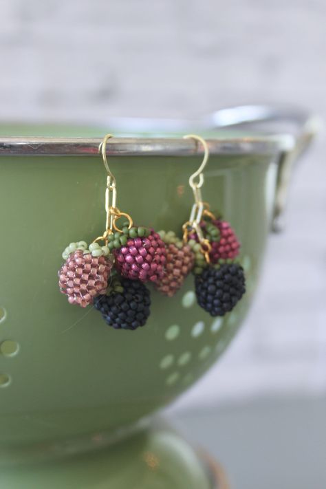 "These hand beaded berry earrings are made with japanese seed beads. Hand woven with durable high quality thread! They measure about 1.5\" long, and have gold hypo allergenic ear wires.  **Please note that colors may vary slightly due to difference in monitor and phone screens**" Lavender Seed Bead Earrings, Easter Seed Bead Earrings, Seed Bead Ideas Projects, Spring Hobbies, Seed Bead Charms, Beaded Berry, Berry Earrings, Woven Earrings, Earrings Bead