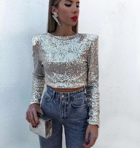 Casual Glitter Outfit, Sequin Crop Top, Looks Party, Club Tops, Looks Street Style, Women Sleeve, Sequin Top, Looks Style, Casual Pullover