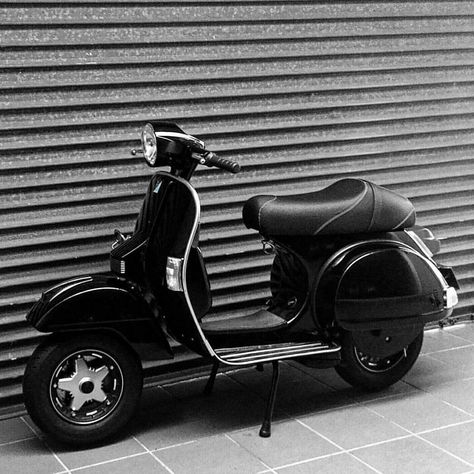 Vespa Px 150, Mint Green Aesthetic, Vespa Px, Vespa Scooters, All Black, Bike, Vehicles, Black, All Blacks