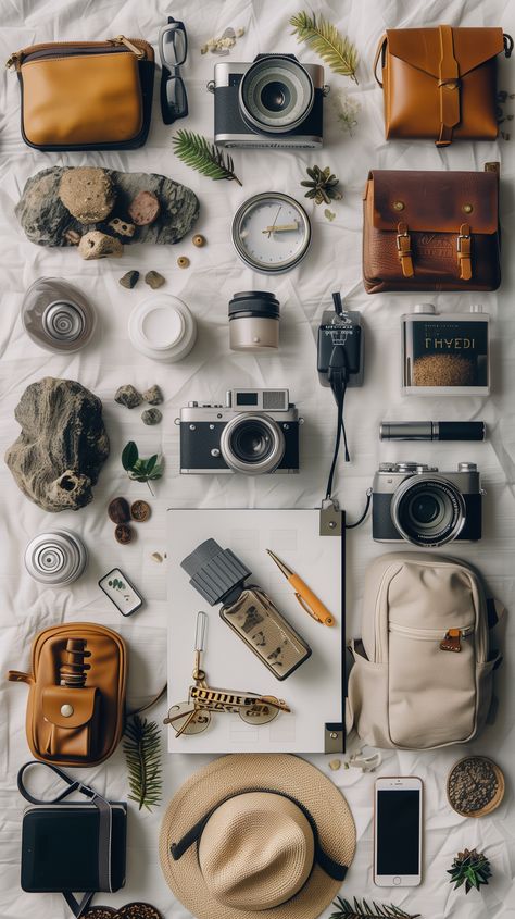 Flat lay photography Lay Flat Photography, Laydown Photography, Van Life Aesthetic, Photography Camp, Flat Lay Inspiration, Flatlay Photography, Pirate Art, Collections Photography, Shot List