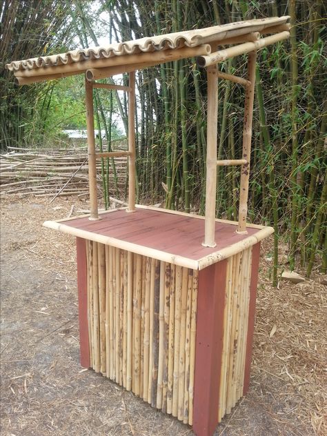 Small Tiki Bar with Bamboo Roof... Tiki Bars Backyard, Tiki Bars Diy, Bamboo Roof, Deck Bar, Tiki Bars, Bamboo Bar, Tiki Lounge, Diy Bar, Diy Backdrop