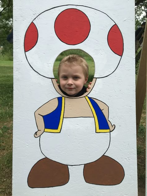 Toad face cutout photo props for Super Mario themed birthday party decoration! So fun! Super Mario Bros Cutouts, Super Mario Cutouts, Pokemon And Mario Birthday Party, Toad Birthday Party, Mario Birthday Party Decorations, Mario Decorations, Birthday Party Themes For Kids, Super Mario Themed Birthday Party, Mario Themed Birthday Party