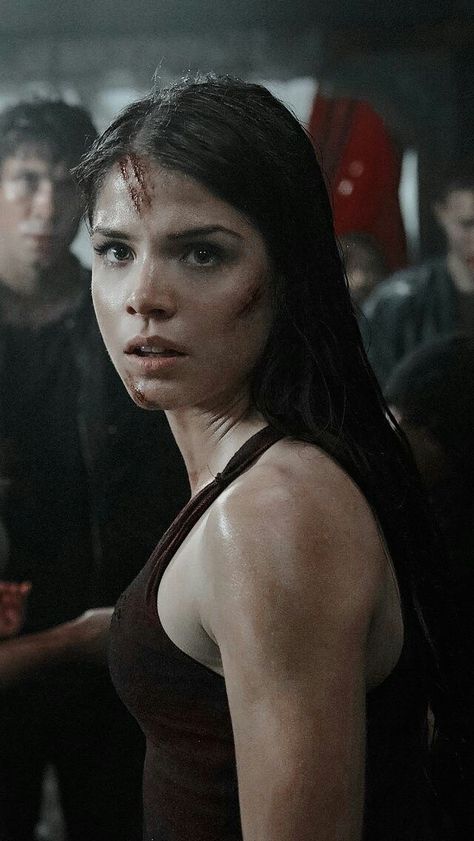 Chaning Tatum, The 100 Characters, Apocalypse Aesthetic, Marie Avgeropoulos, Dystopian Books, The 100 Show, Fitness Home, Fantasy Aesthetic, Home Cleaning