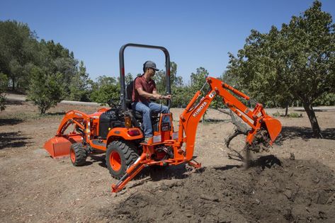 Kubota Bx23s, Kubota Compact Tractor, Hitch Attachments, Compact Tractor Attachments, Garden Tractor Attachments, Homemade Tractor, Landscaping Equipment, Kubota Tractor, Tractor Idea