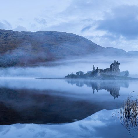 Loch Awe, Uk Countryside, Sunrise Pictures, Before Sunrise, The Mist, The Castle, Scottish Highlands, 5 Hours, Lighthouse