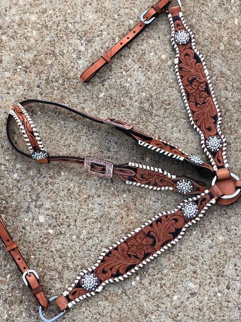 Western Tack Sets Barrel Racing, Western Horse Tack Turquoise, Western Riding Tack, Bling Tack Sets, Western Tack Sets, Barrel Racing Tack Sets, Barrel Racing Tack Rodeo, Bling Horse Tack, Bling Tack