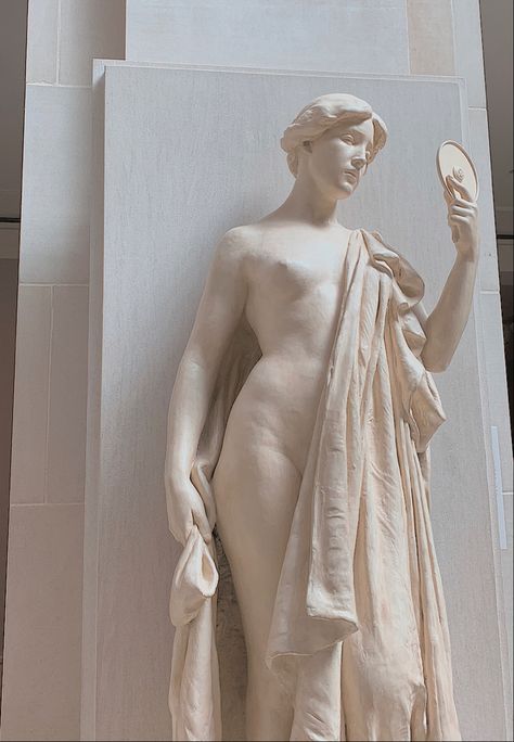 Goddess Body Type, Greek Goddess Body Type, Woman Statues Greek, Mythology Women, Greek Goddess Body Type Statue, Chicago Art Museum, Greek Goddess Statue, Ancient Greek Woman Statue, Ancient Greece Women Statue