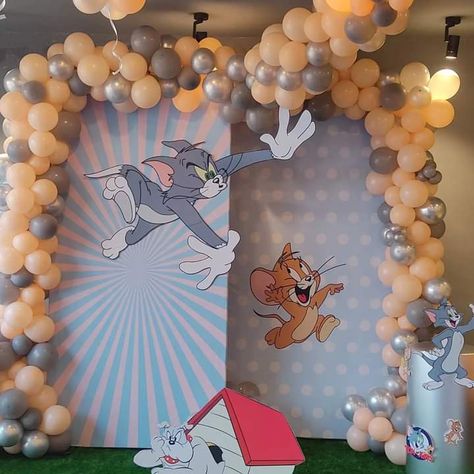 Beautiful pictures 5 Birthday, Theme Birthday Party, Tom Jerry, Tom And Jerry, 5th Birthday, Balloon Decorations, Birthday Party Decorations, Birthday Party Themes, Birthday Ideas