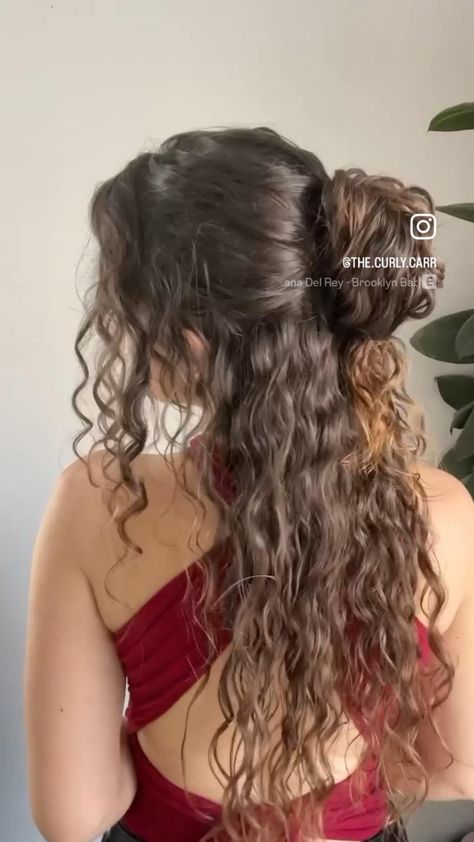 hair hairstyles haircut curls explore exercise trendy trending viralpost Curly Hair Bun Styles, Quick Curly Hairstyles, Long Curly Haircuts, Curly Hair Beauty, Curly Hair Care Routine, Curly Hair Videos, Curly Hair Photos, Cute Curly Hairstyles, Hairstyle Trends