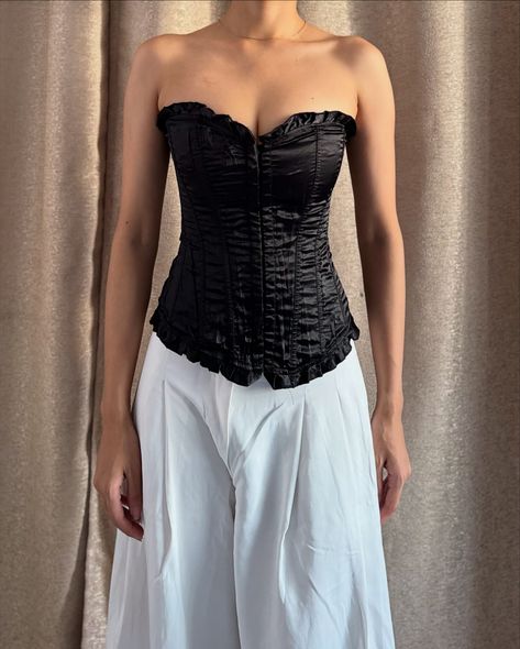 DM to buy 💝💓 🛑SOLD🛑 2, 5(top) ,6 , 8 Black Camisole Corset With Corset Back, Black Corset With Sweetheart Neckline And Built-in Bra, Black Corset With Built-in Bra For Club, Black Velvet Corset Top, Black Crop Top Corset With Built-in Bra, Clothes, Quick Saves