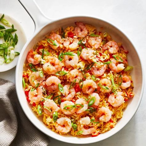 One-Pan Garlicky Shrimp & Rice Shrimp And Rice Dishes, Shrimp And Rice Recipes, Garlicky Shrimp, Shrimp Rice, Shrimp And Rice, Dessert Smoothie, Lunch Appetizers, Low Sodium Recipes, Healthy Eating For Kids