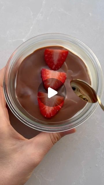 Noa Williams on Instagram: "STRAWBERRY & NUTELLA OVERNIGHT WEETBIX 24g protein  Ok so last time I shared this it went viral and it's been a hot minute since we shared an overnight Weet-Bix 😂 overnight oats is still my go too , but this goes out to team weetbix 🥰  Serves 2, see notes for products/ alternatives   Ingredients : •4 weetbix 60g •2tsp maple syrup/ honey/ granulated sweetener  •200ml almond or any milk  Vanilla creme: •200g of vanilla yoghurt * •30g protein, I use caramelised white choc protein (@macr0mike DC: amb-noa)  Nutella creme: •20g chocolate * •2tsp of nutella •40g more yoghurt (highly recommend vanilla coconut yoghurt, see notes *) •strawberries - as many as you want     Method:  Grab two bowls or containers.   In each one Crush 2 weetbix, 1/2 tbs of sweetener and 100m Choc Ganache, 30g Protein, Strawberry Nutella, Coconut Yoghurt, White Choc, Vanilla Coconut, Overnight Oats, 100m, Maple Syrup