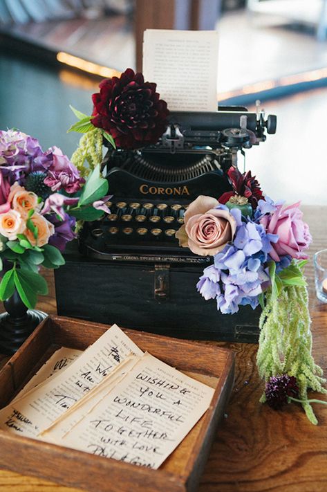 Wedding Guest Book Unique, Guest Book Ideas, Vintage Typewriters, Seattle Wedding, Wedding Book, Rustic Chic, Event Styling, Wedding Guest Book, Typewriter