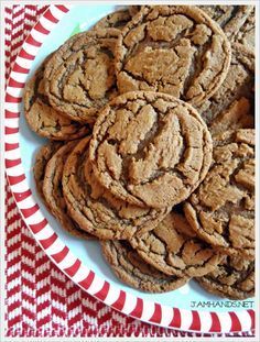 Chewy Gingerbread Cookies Recipe, Ginger Bread Cookies Aesthetic, Gingy Cookies, Gingerbread Drop Cookies, Yule 2023, Homemade Gingerbread Cookies, Ball Cookies, Gingerbread Recipes, Best Gingerbread Cookies