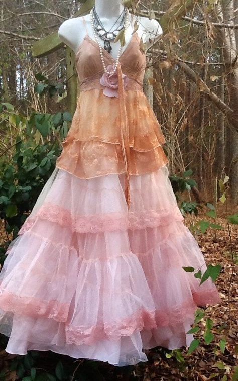 Layered Lace Dress, Tulle Lace Dress, Clothing Aesthetics, Wedding Fairytale, Vintage Opulence, Tulle Top, Lace Trims, Bridesmaid Wedding, Tulle Lace