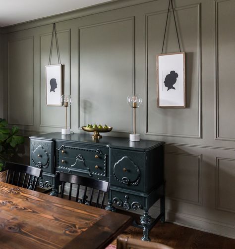 Dark Panelling Dining Room, French Grey Dining Room, Dining Room Wainscoting Colors, Dining Room Modern Wallpaper, All Blue Dining Room, Green Victorian Dining Room, Colonial Formal Dining Room, Dining Room Accent Furniture, Tudor Style Dining Room