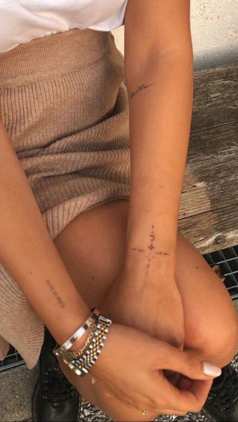 Wrist Tattoos For Women Aesthetic, Super Fine Line Tattoo, Dainty Tattoos On Arm, Women’s Bicep Tattoo, Mid Thigh Tattoos Women, Arm Bracelet Tattoo, Feminine Tattoos Arm, Dainty Arm Tattoos For Women, Divine Timing Tattoo