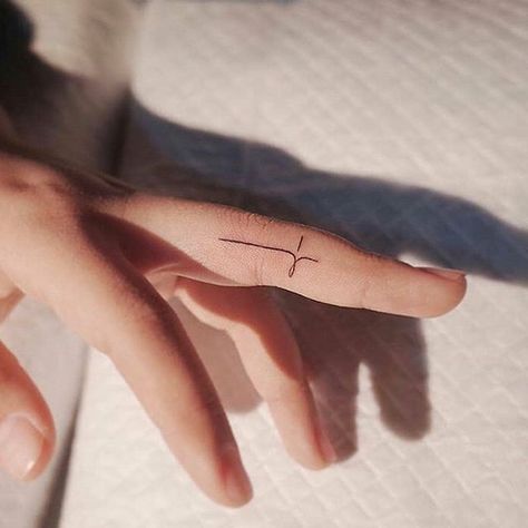 Which one you like more 1-6 🔥☛owne Redwood Tattoo, Cross Finger Tattoos, Minimalist Tattoo Meaning, Cute Finger Tattoos, Paris Tattoo, Typography Tattoo, French Tattoo, Delicate Tattoo, Finger Tattoo